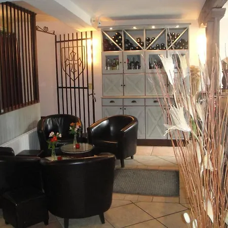 Des Lices קרקסון